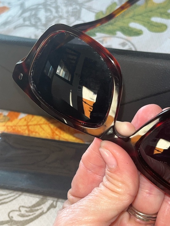 Jade Black Women\'s Tortoiseshell Sunglasses - Classic Frame main image 10